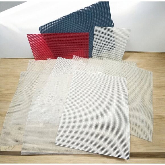 Plastic Canvas Sheets Assorted Colors Lot 10.5" x 13.5" for Embroidery & Crafts - Picture 1 of 6